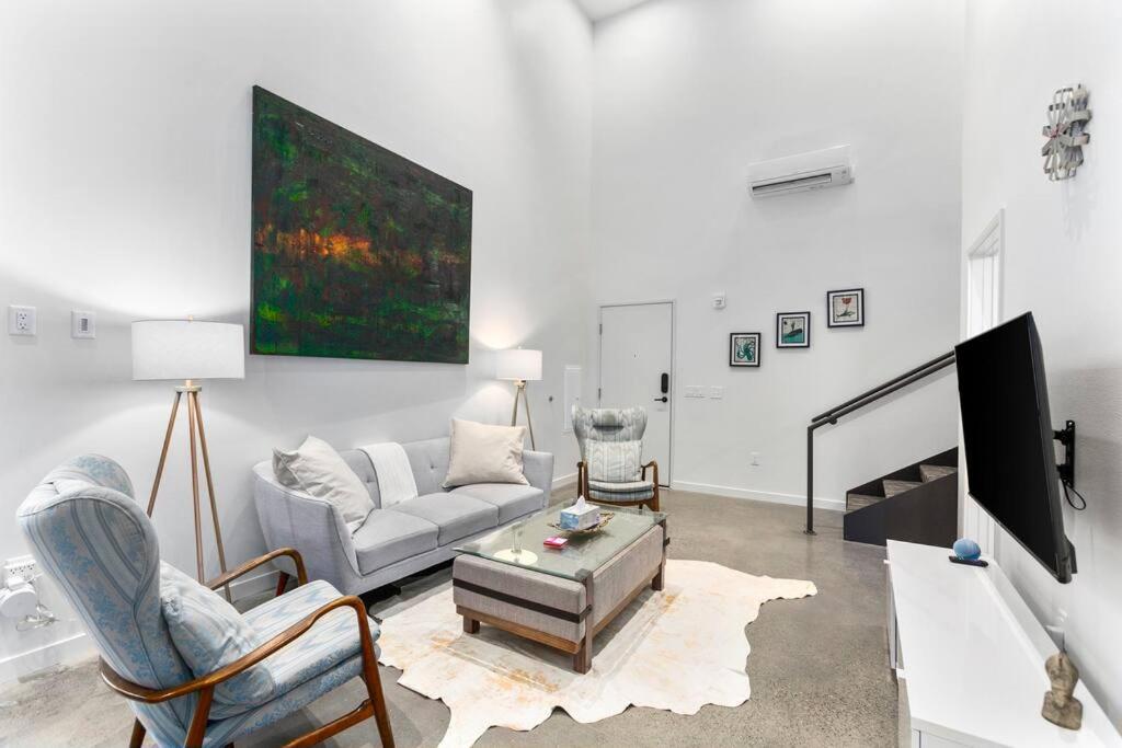 Airy And Open Corner Loft - 92 Walkscore Redmond Eksteriør billede